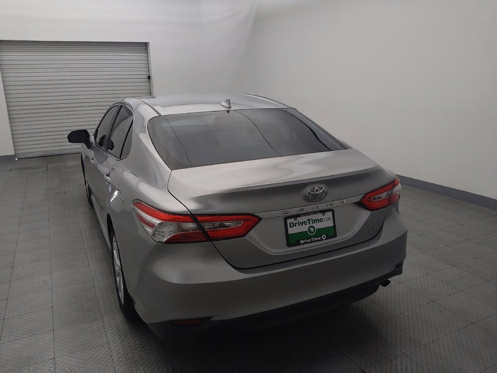 Used 2019 Toyota Camry LE image 6