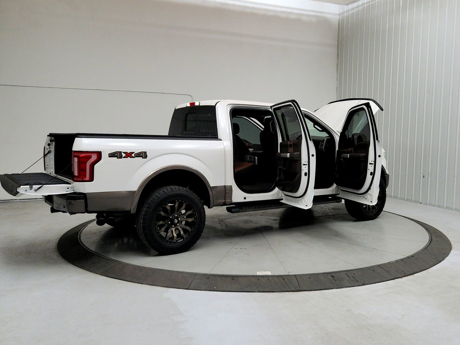 Used 2019 Ford F150 King Ranch image 17