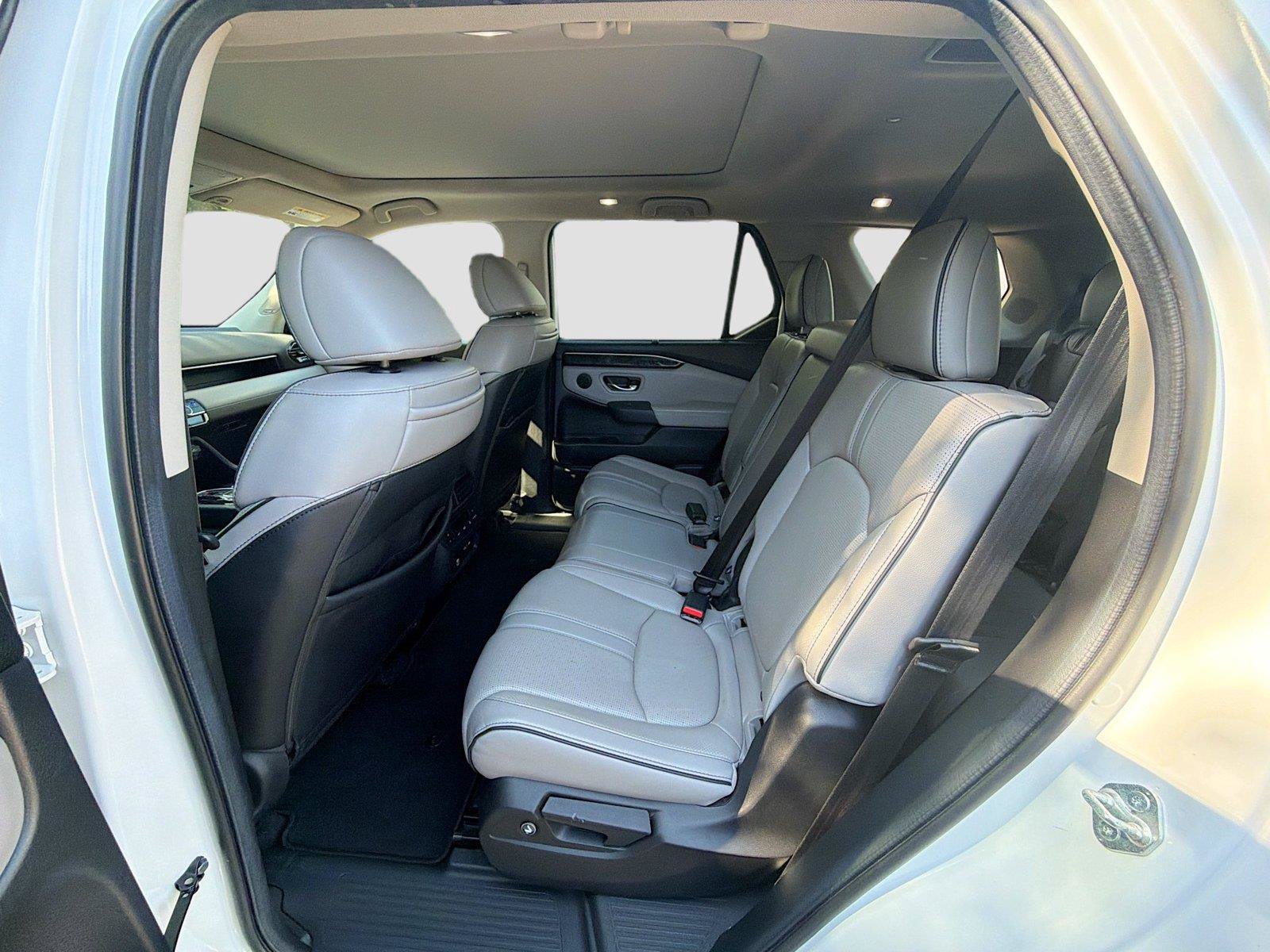 Used 2024 Honda Pilot Elite image 24