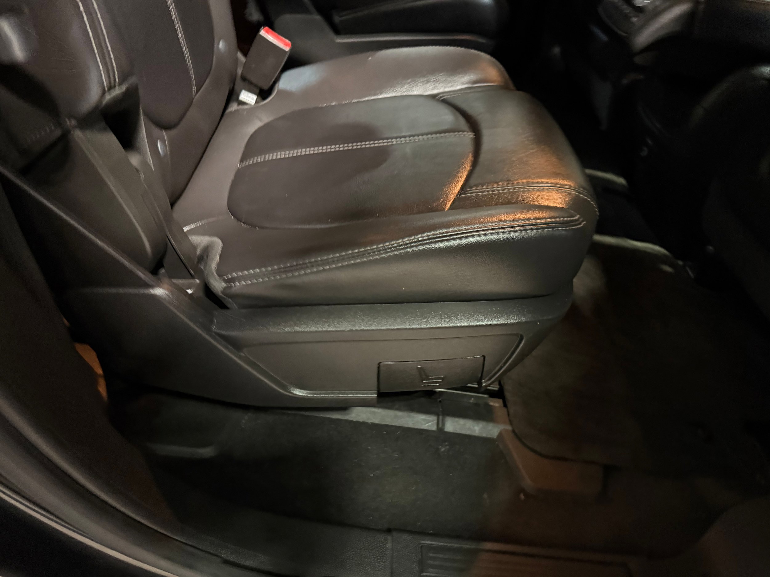 Used 2017 GMC Acadia Limited SLT image 16