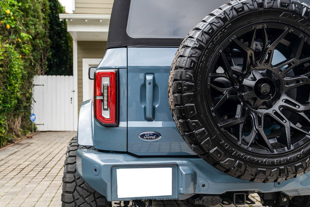 Used 2023 Ford Bronco Outer Banks AWD/4WD image 72