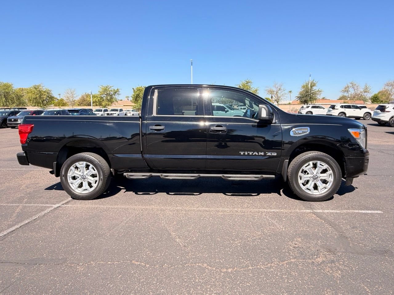 Certified 2024 Nissan Titan SV w/ SV Convenience Package AWD/4WD image 5