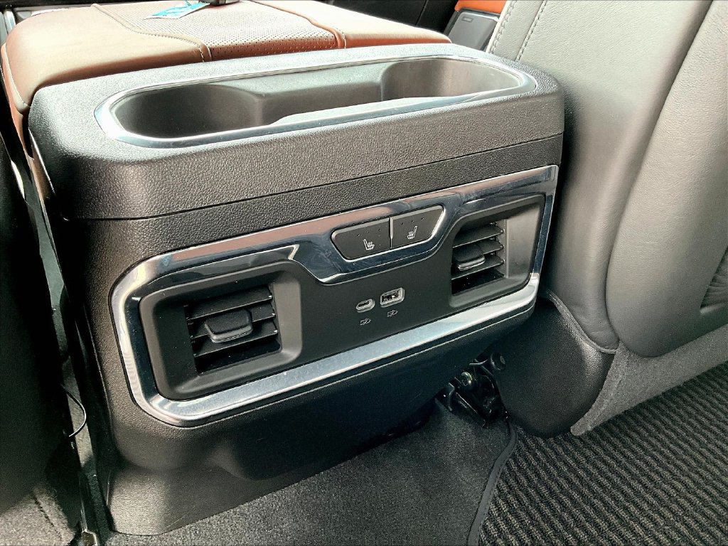 Used 2023 GMC Sierra 1500 Denali Ultimate AWD/4WD image 13