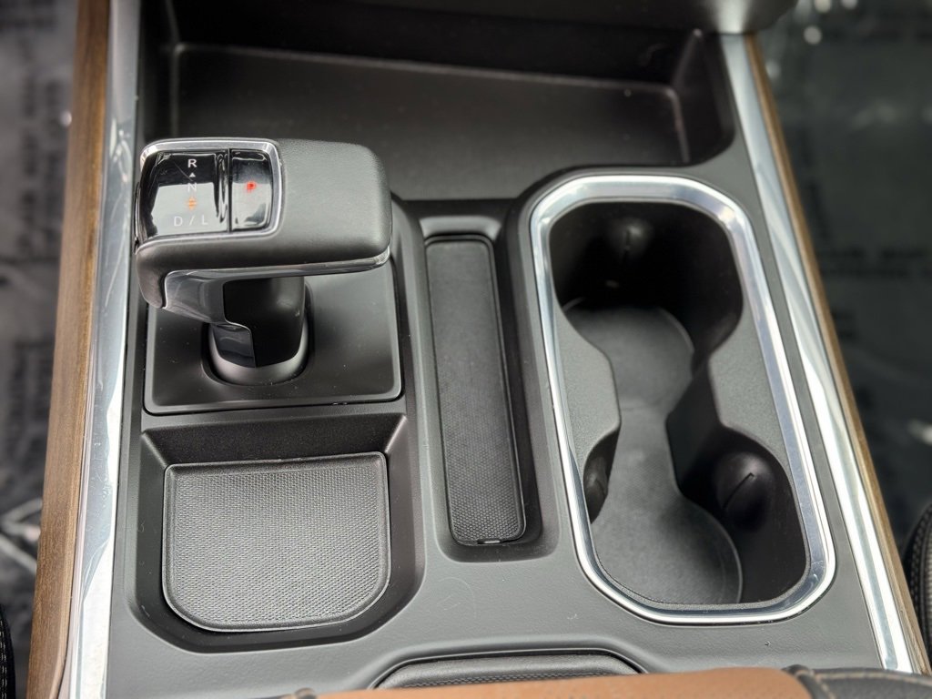 Used 2023 Chevrolet Silverado 1500 High Country w/ High Country Premium Package image 17