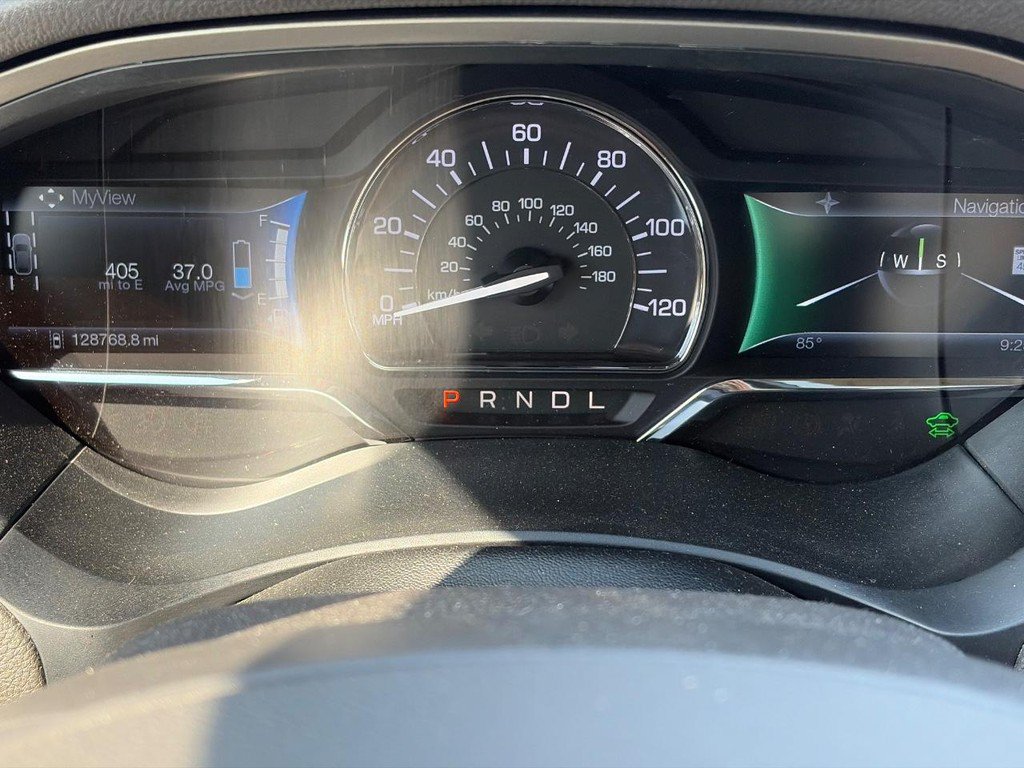 Used 2014 Lincoln MKZ Hybrid FWD image 6