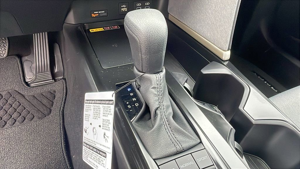 New 2026 Toyota Camry LE FWD image 17