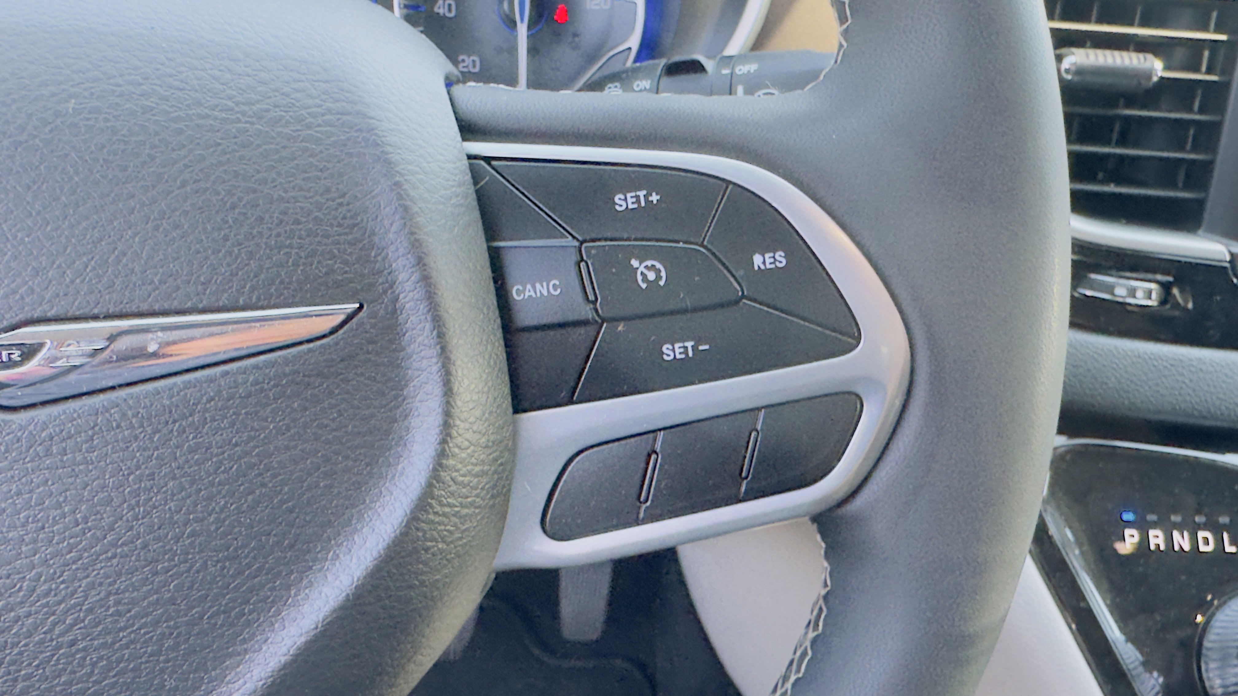 Used 2023 Chrysler Voyager LX image 19