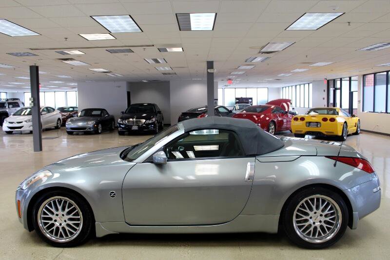 Used 2004 Nissan 350Z Touring image 11
