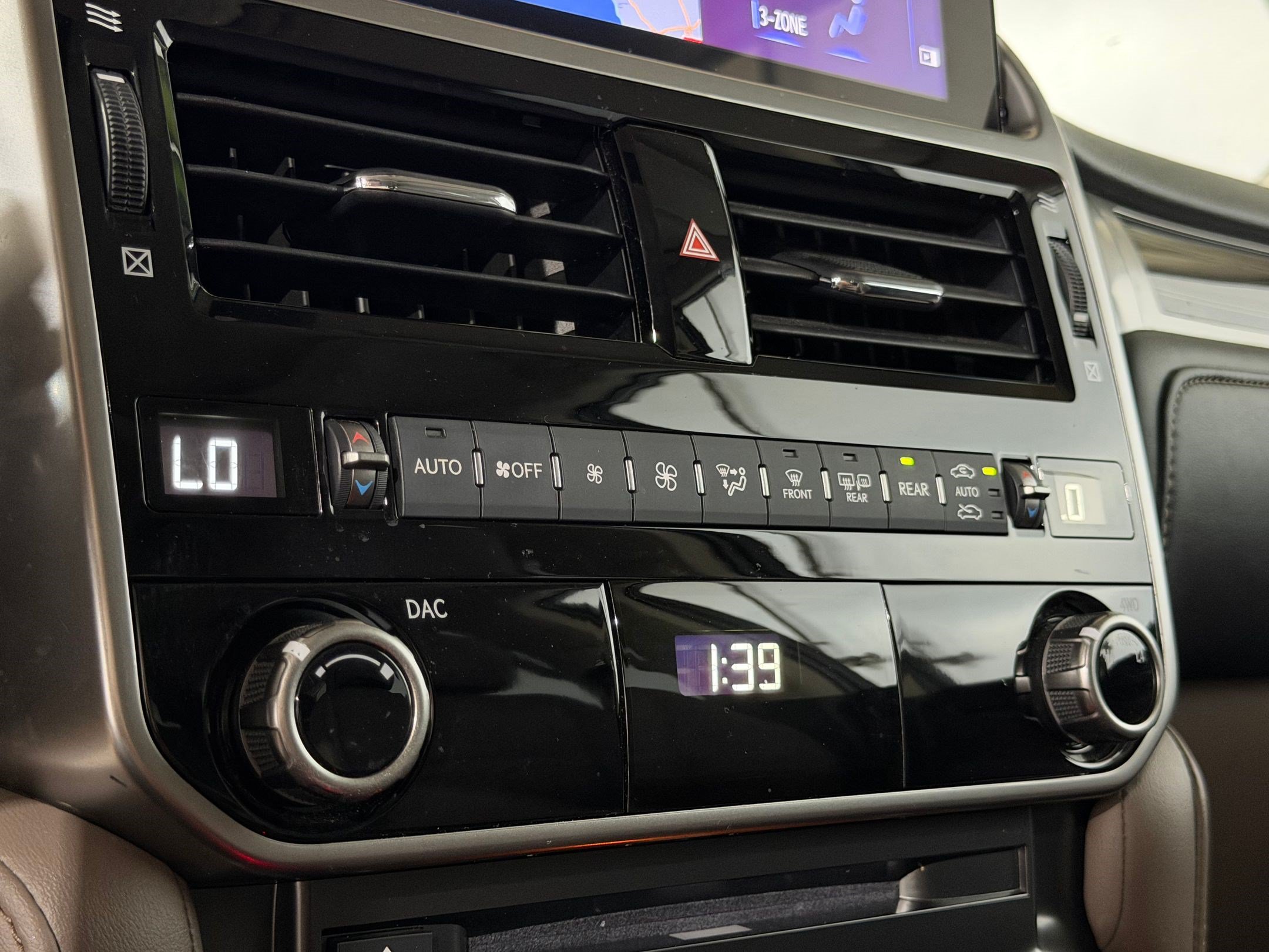 Used 2023 Lexus GX 460 Premium AWD/4WD image 31