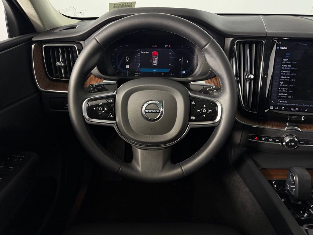 Used 2023 Volvo XC60 B5 Plus w/ Climate Package image 13