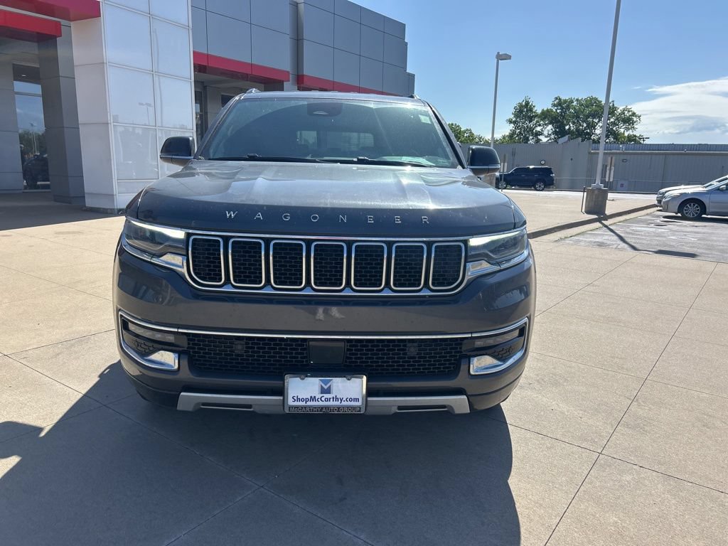Used 2023 Jeep Wagoneer L Series II AWD/4WD image 3