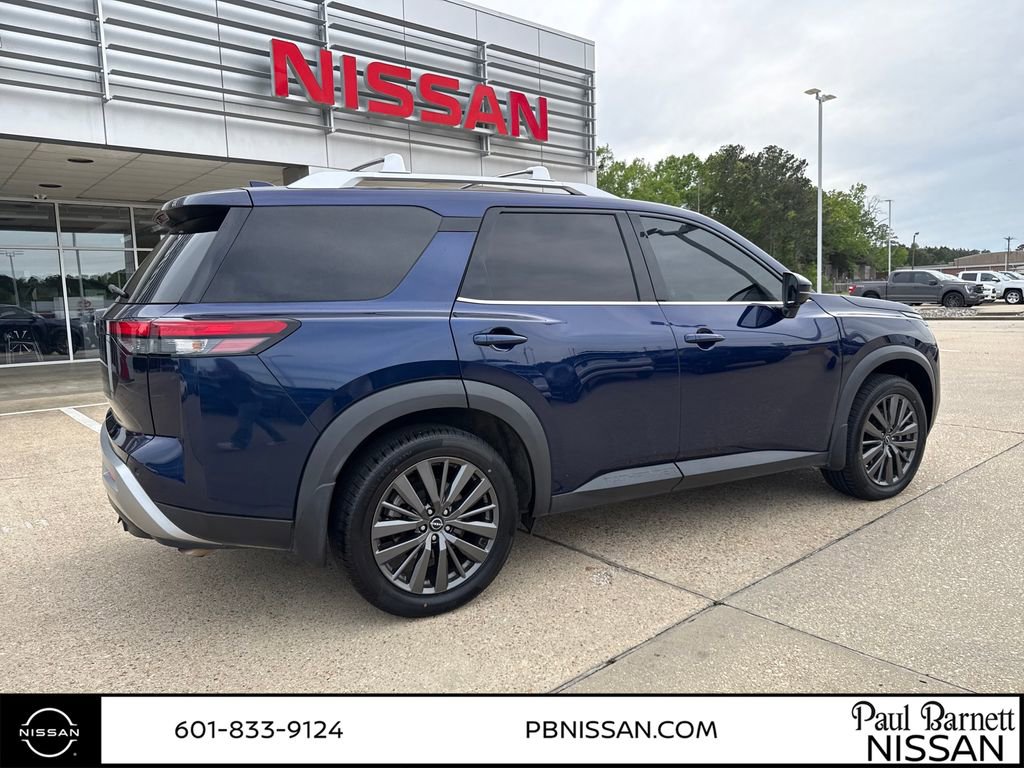 Used 2022 Nissan Pathfinder SL w/ SL Premium Package image 10