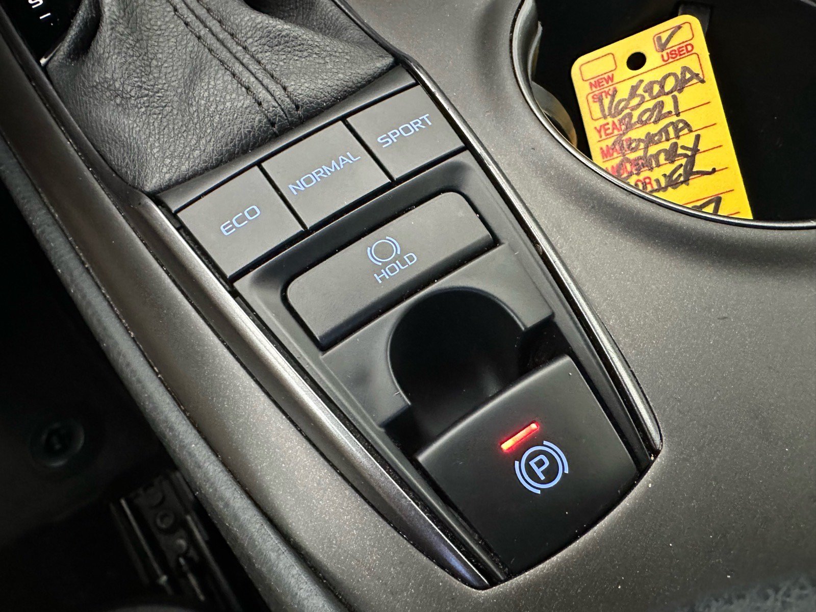 Used 2021 Toyota Camry XSE FWD image 32