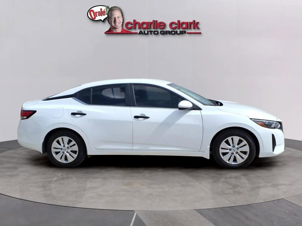 Used 2025 Nissan Sentra S image 6