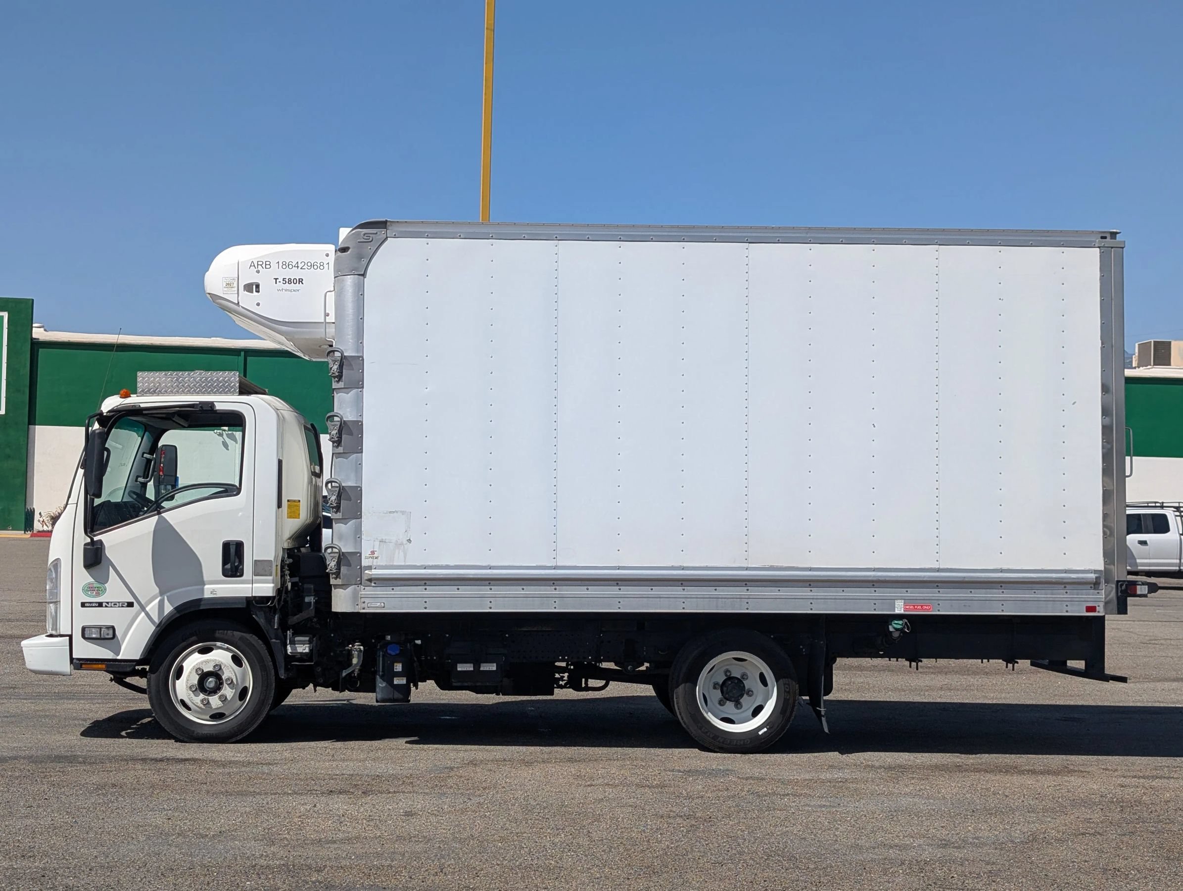 Used 2019 Isuzu NQR RWD image 5