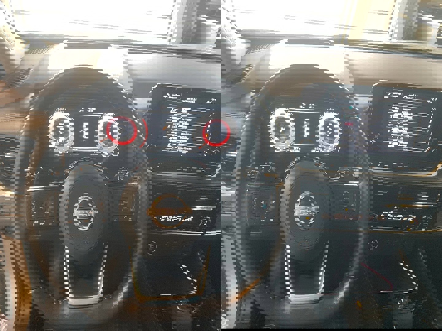 Used 2022 Nissan Rogue Platinum w/ Head-Up Display Package image 16