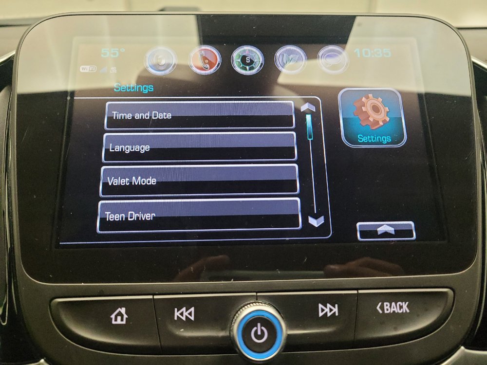 Used 2018 Chevrolet Volt Premier w/ Driver Confidence Package FWD image 25