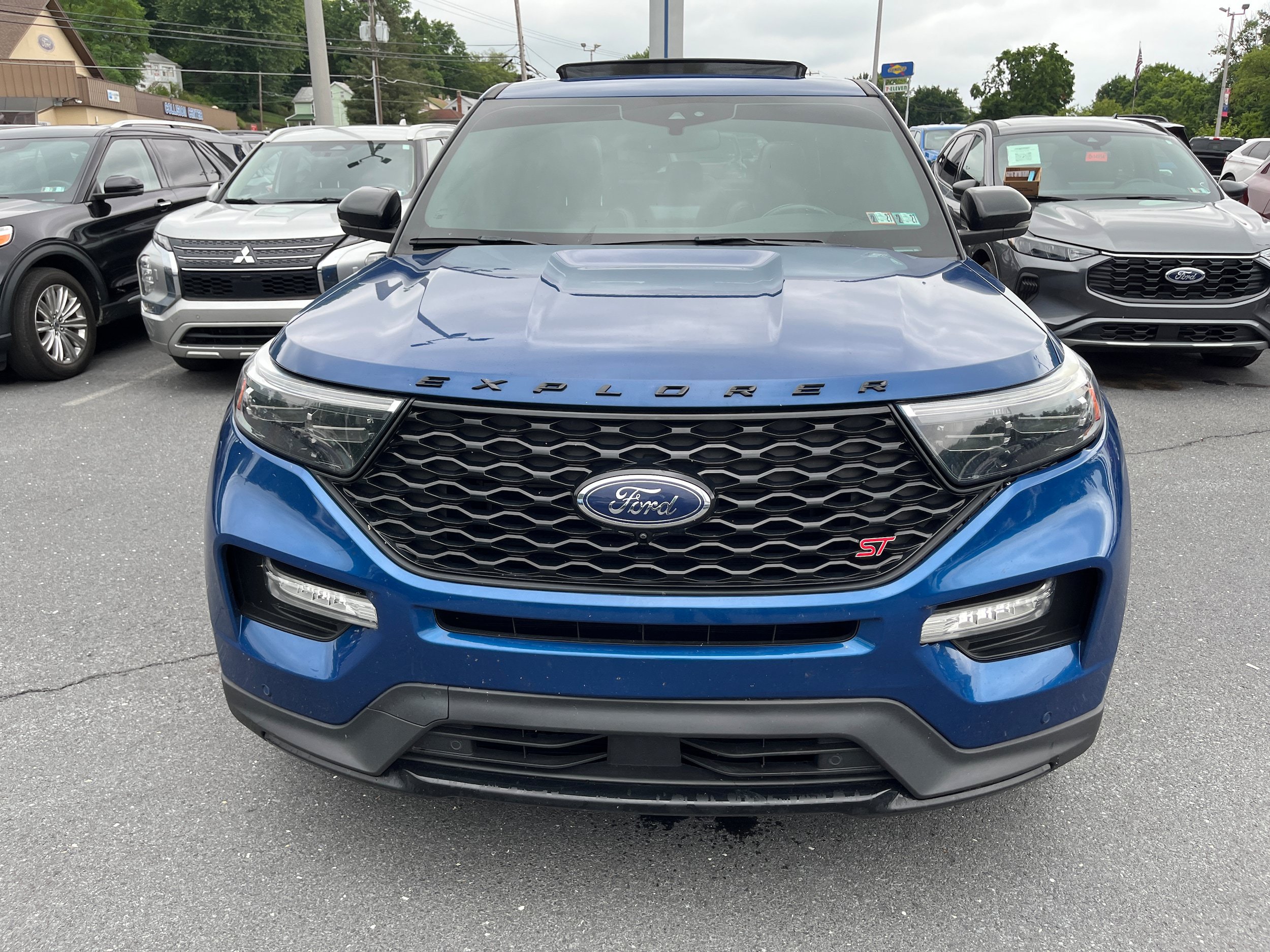 Certified 2021 Ford Explorer ST w/ Equipment Group 401A AWD/4WD image 3