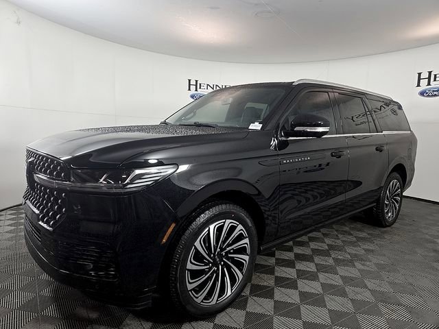 New 2026 Lincoln Navigator L Black Label AWD/4WD image 2