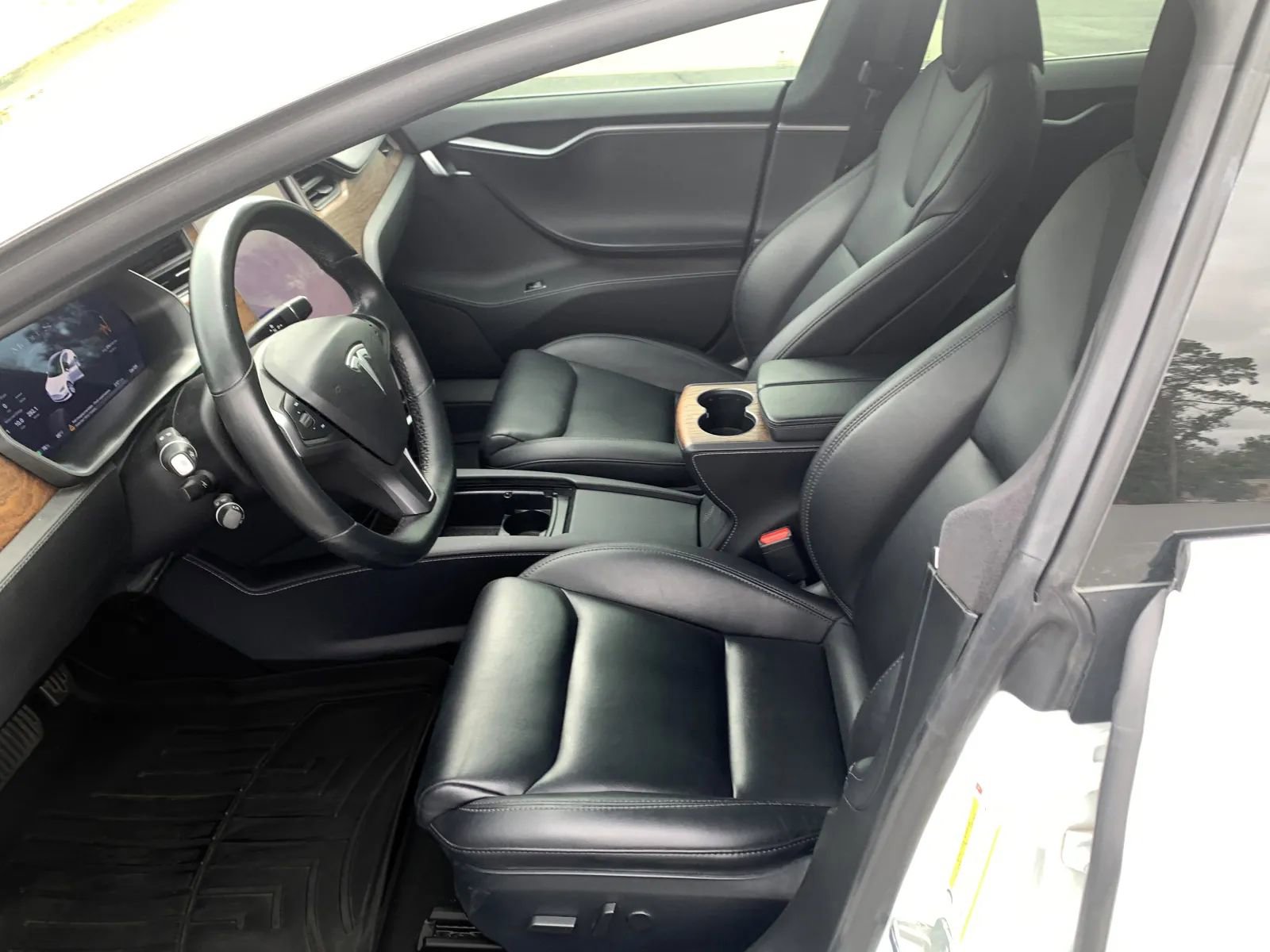 Used 2020 Tesla Model S AWD image 16