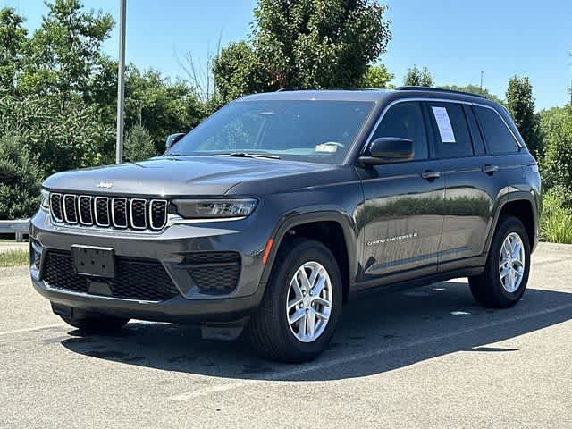Used 2024 Jeep Grand Cherokee Laredo X AWD/4WD video 1