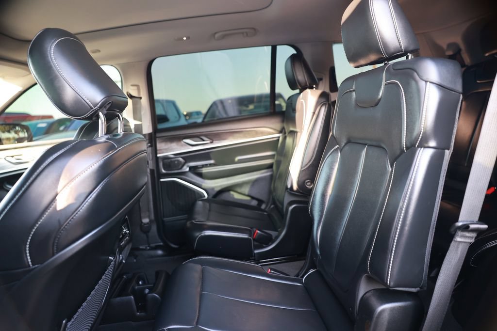 Used 2021 Jeep Grand Cherokee L Limited RWD image 34