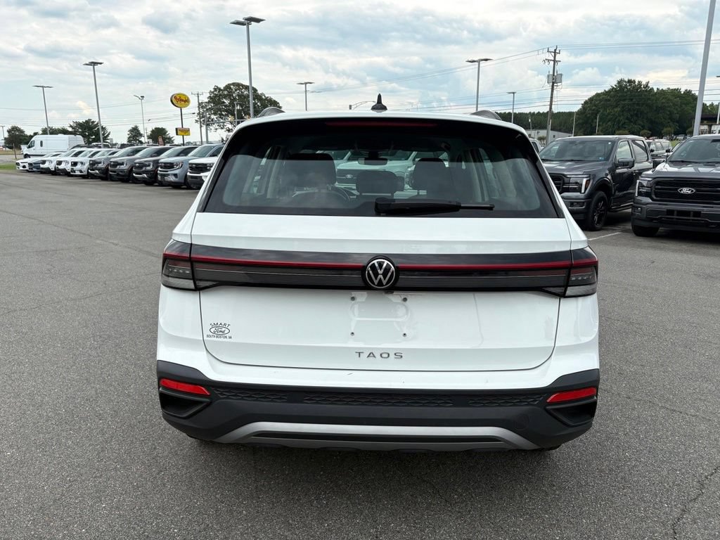 Used 2025 Volkswagen Taos S FWD image 5