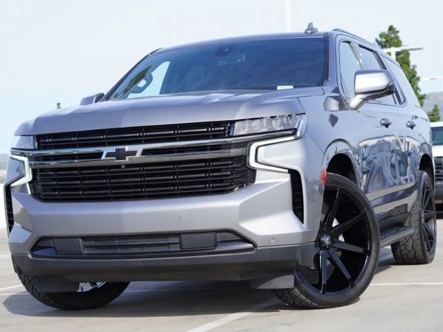Used 2021 Chevrolet Tahoe RST w/ Luxury Package image 3