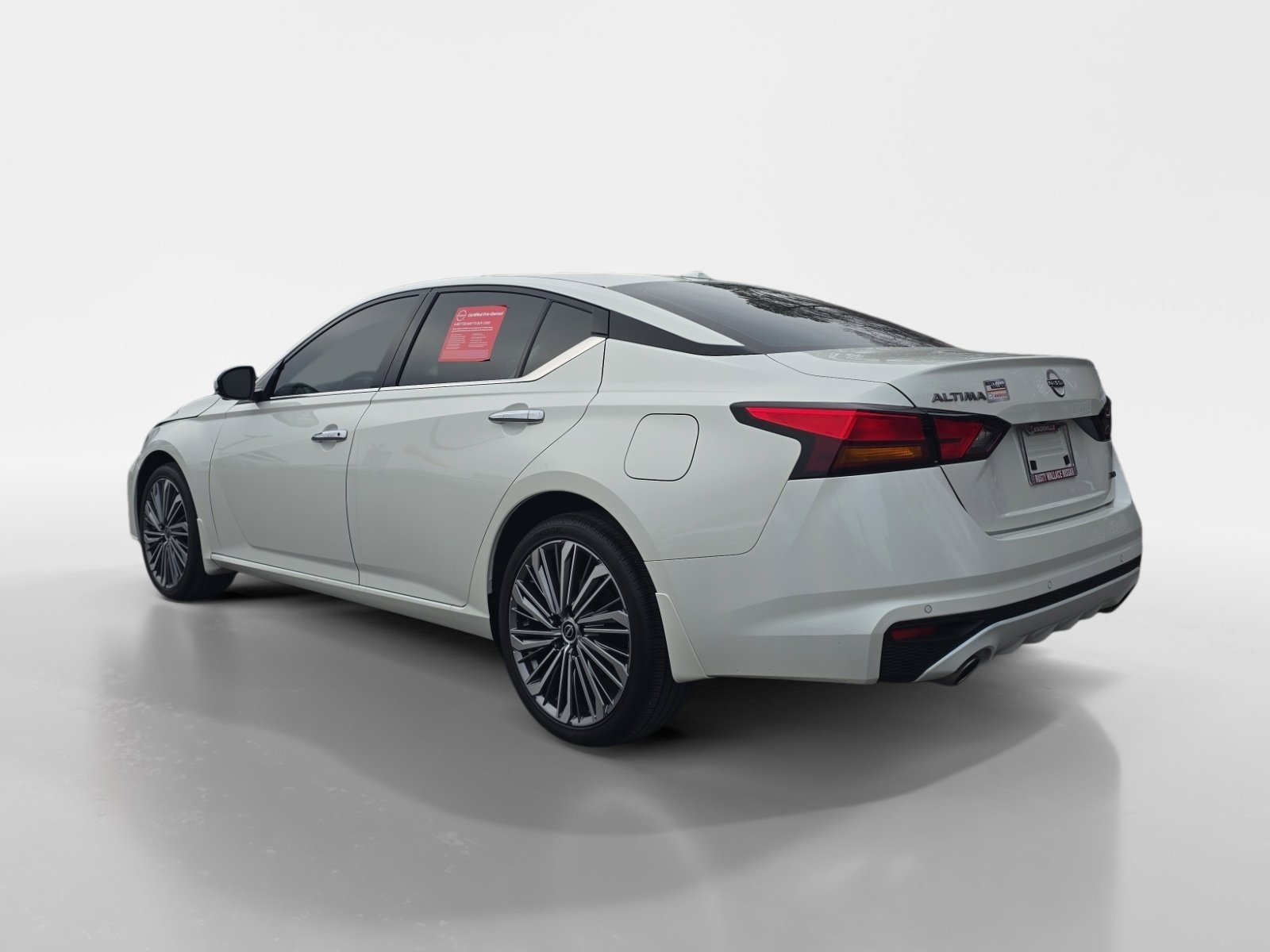 Certified 2025 Nissan Altima 2.5 SL image 3