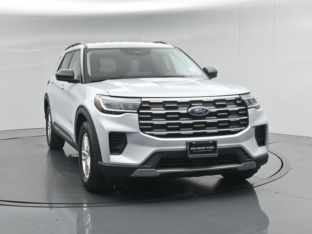New 2026 Ford Explorer Active RWD image 55