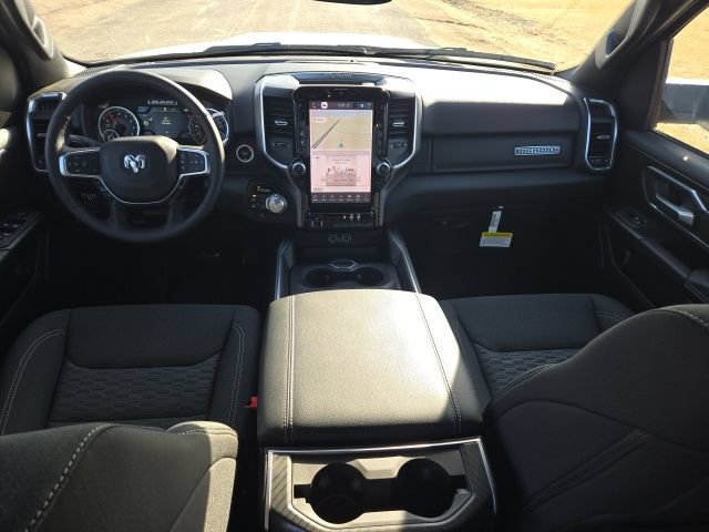 Used 2025 RAM 1500 Big Horn AWD/4WD image 8