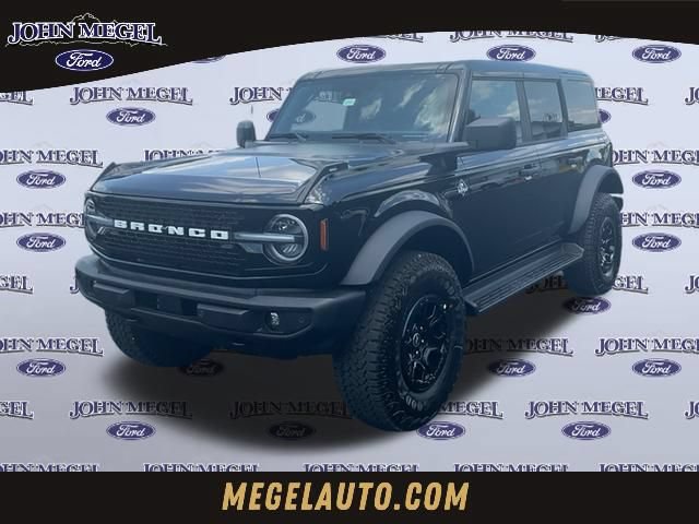 New 2026 Ford Bronco Outer Banks w/ Sasquatch Package AWD/4WD video 1