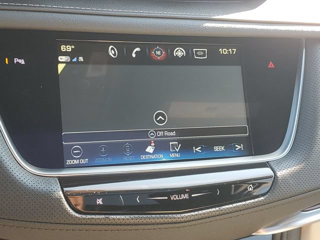 Certified 2018 Cadillac XT5 Luxury w/ Driver Awareness Package FWD image 26