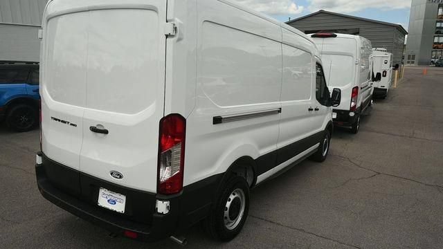 New 2026 Ford Transit 250 148 Medium Roof RWD image 10