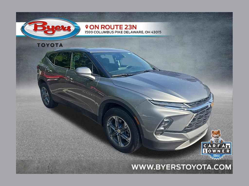 Used 2025 Chevrolet Blazer LT AWD/4WD image 1