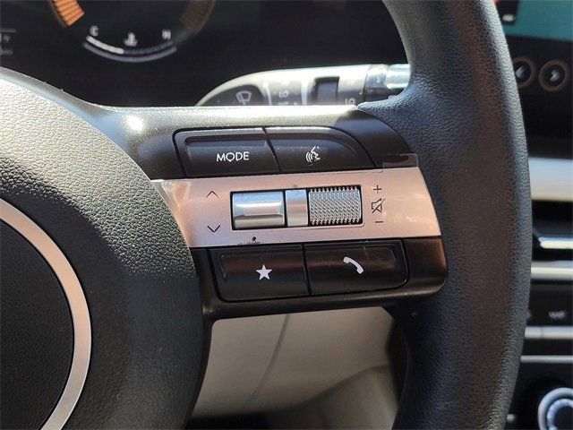 Certified 2025 Hyundai Tucson SE image 27