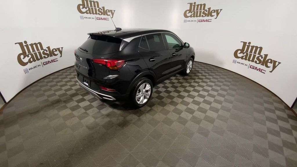 Certified 2024 Buick Encore GX Preferred w/ Comfort Package FWD image 8