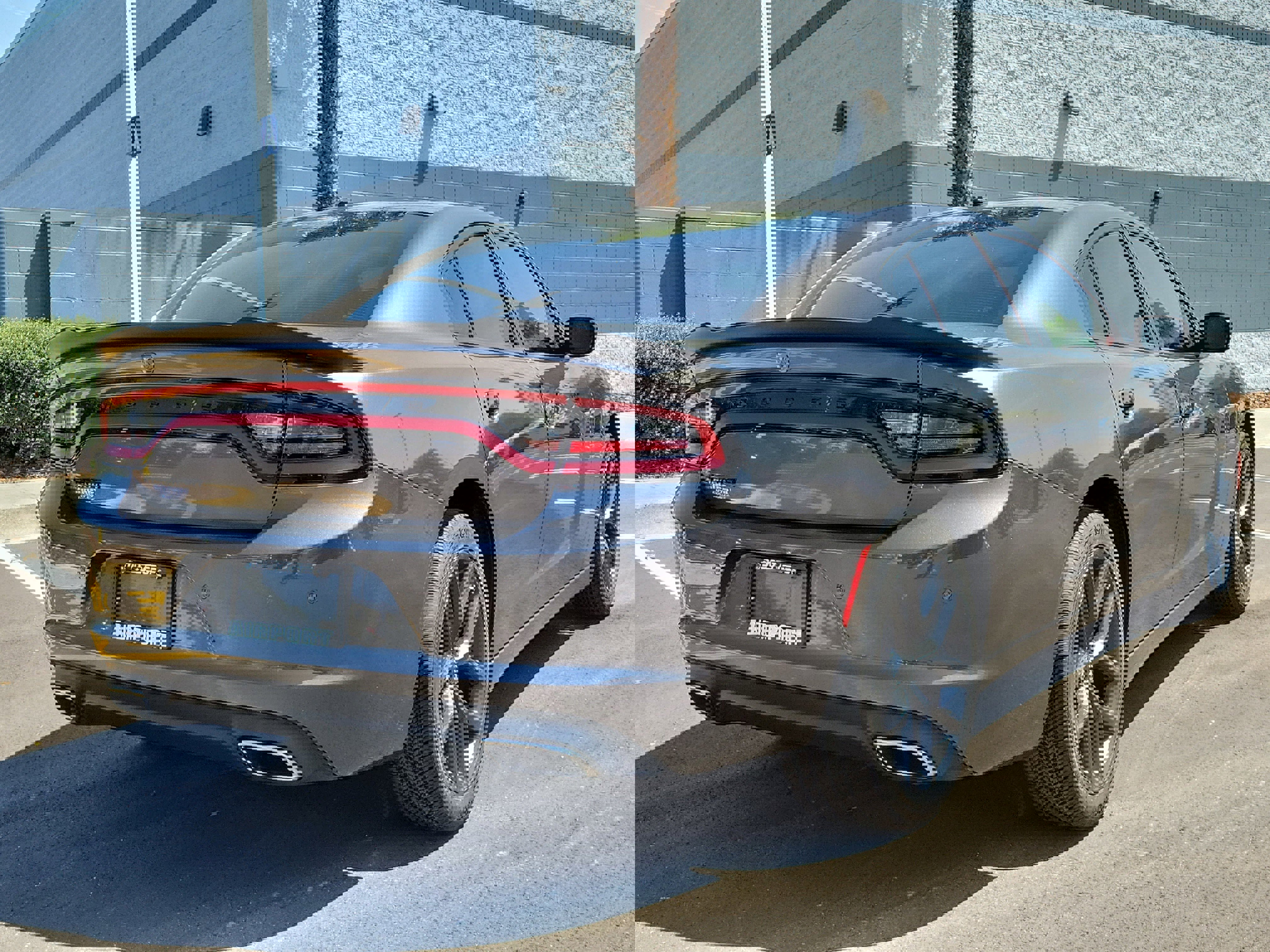 Used 2022 Dodge Charger SXT w/ Blacktop Package image 7