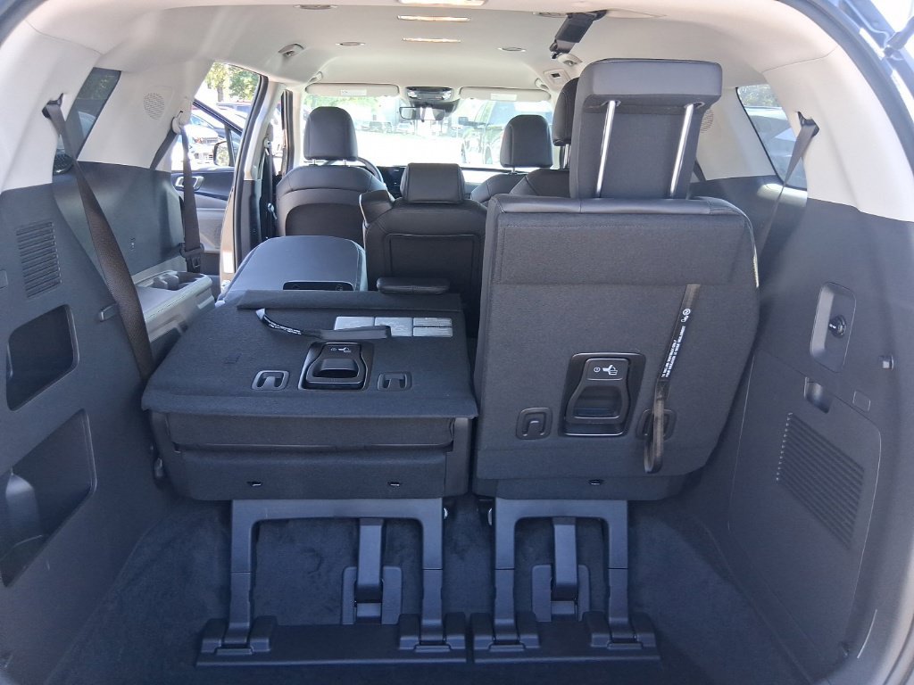Certified 2026 Kia Carnival FWD image 22