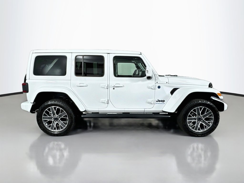 Used 2024 Jeep Wrangler High Altitude AWD/4WD image 6