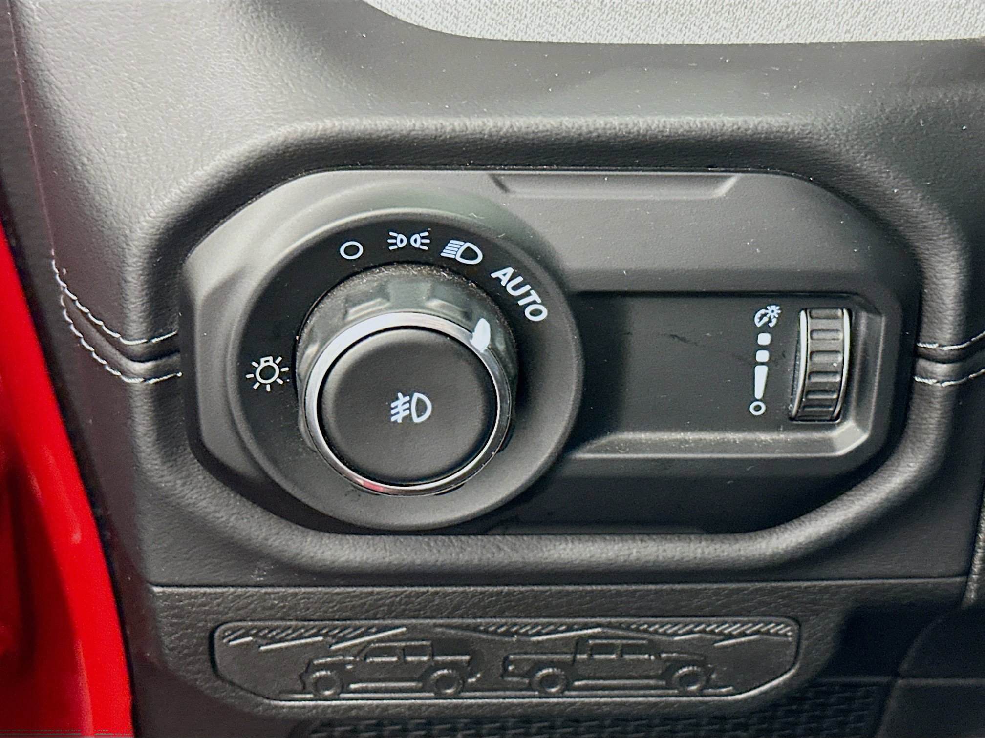 Used 2025 Jeep Wrangler Sahara image 17