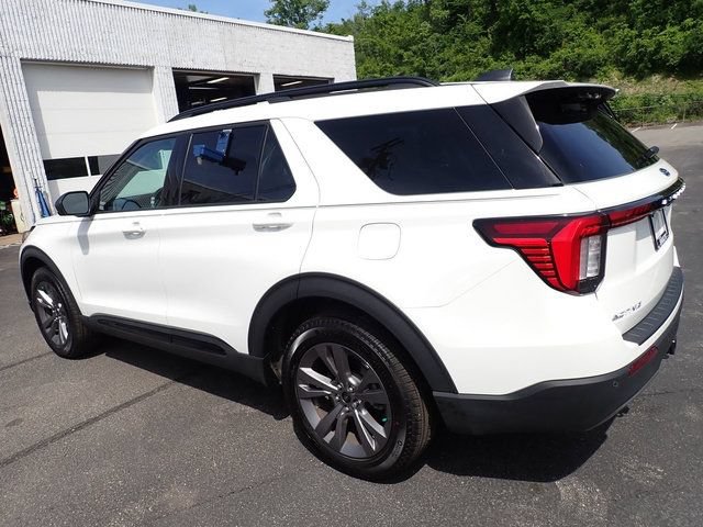 New 2026 Ford Explorer Active w/ Active Comfort Package AWD/4WD image 4