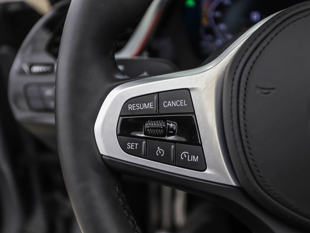 Certified 2025 BMW Z4 M40i w/ Edition image 12