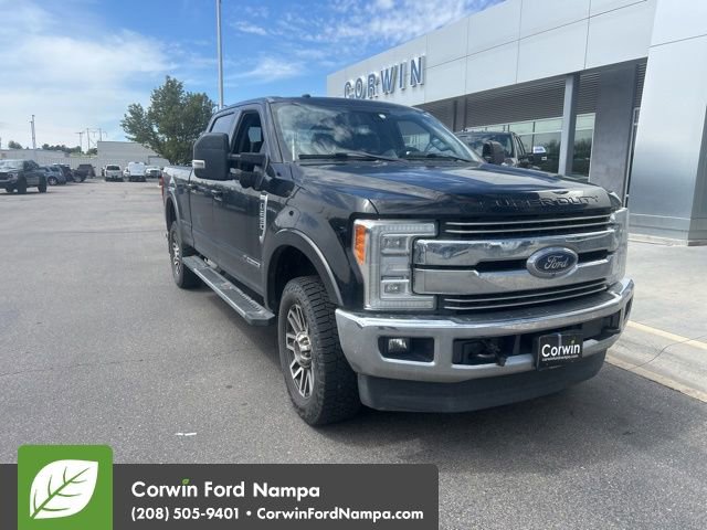 Used 2018 Ford F250 Lariat w/ Lariat Ultimate Package AWD/4WD image 3