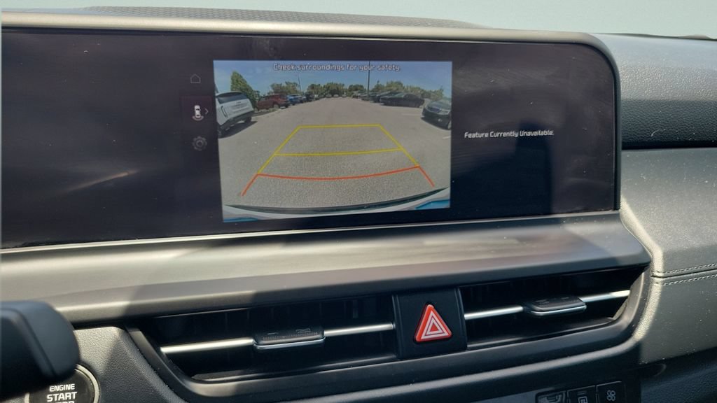 Used 2024 Kia Seltos EX FWD image 16