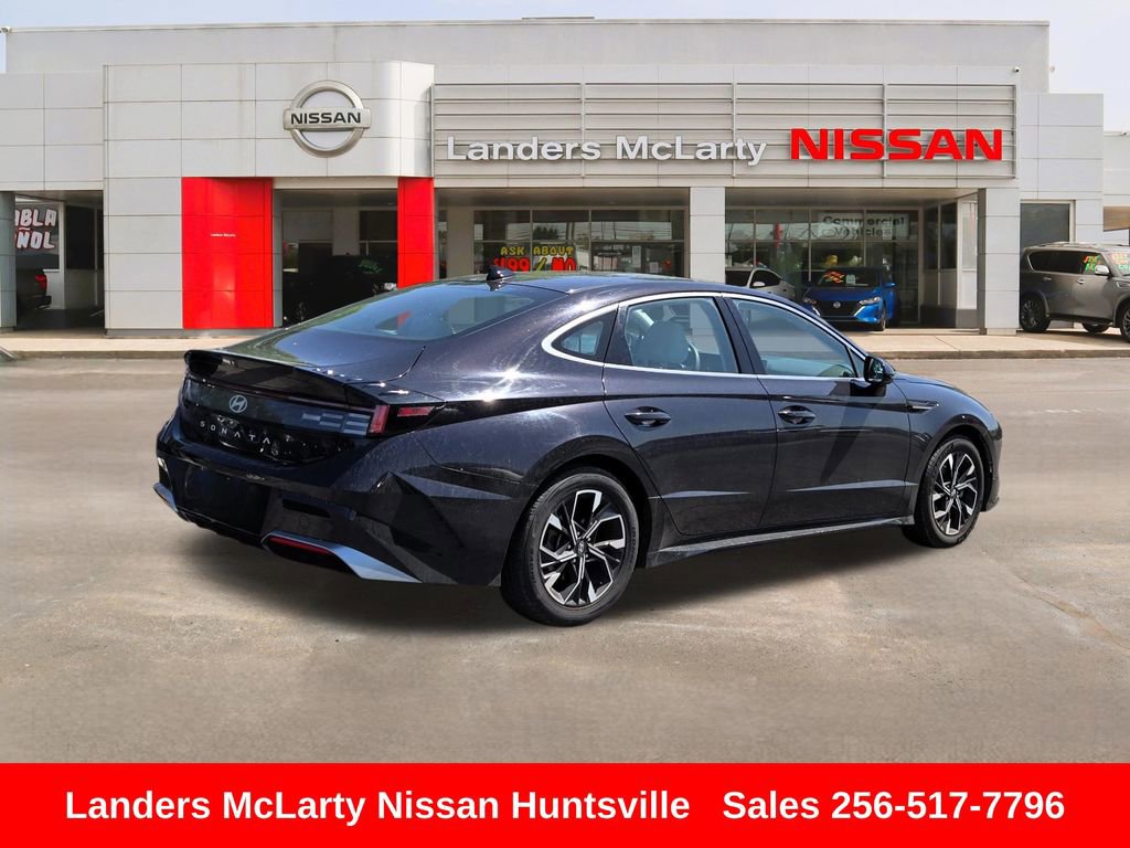Used 2024 Hyundai Sonata SEL image 3