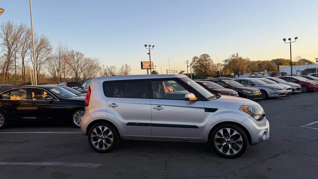 Used 2012 Kia Soul ! image 6