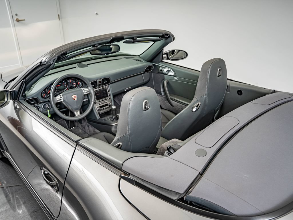 Used 2007 Porsche 911 Carrera RWD image 27