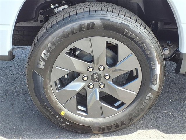 New 2025 Ford F150 Lightning Flash image 9