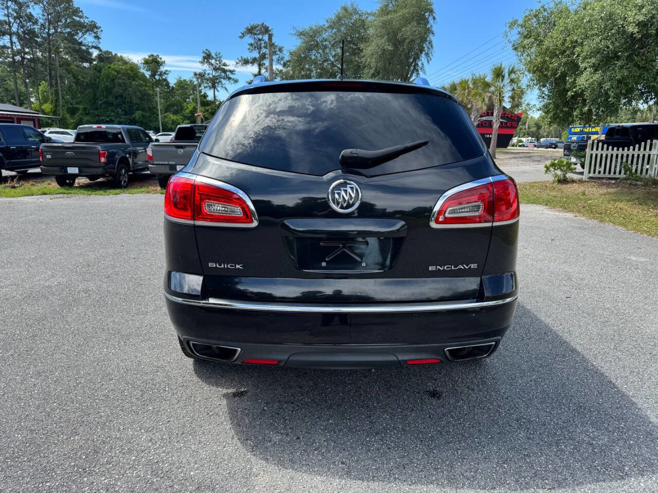 Used 2015 Buick Enclave Premium w/ Experience Buick Package FWD image 5